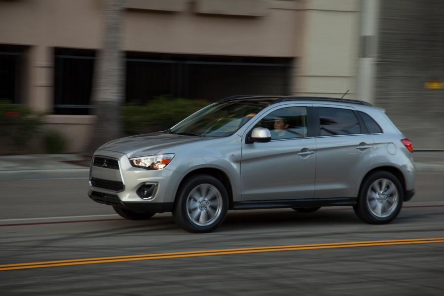  Mitsubishi Outlander Sport 2013 года  (фото 77 из 83)